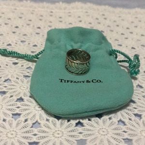 Authentic Tiffany & Co Leaf Ring